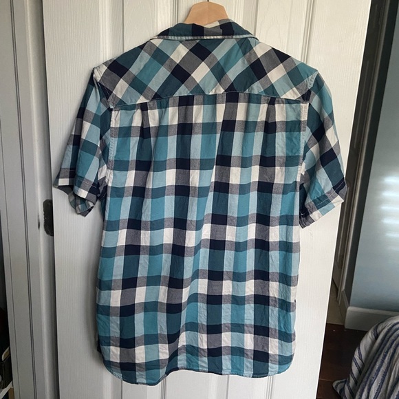 The North Face Short Sleeve Button Down - Picture 2 of 4